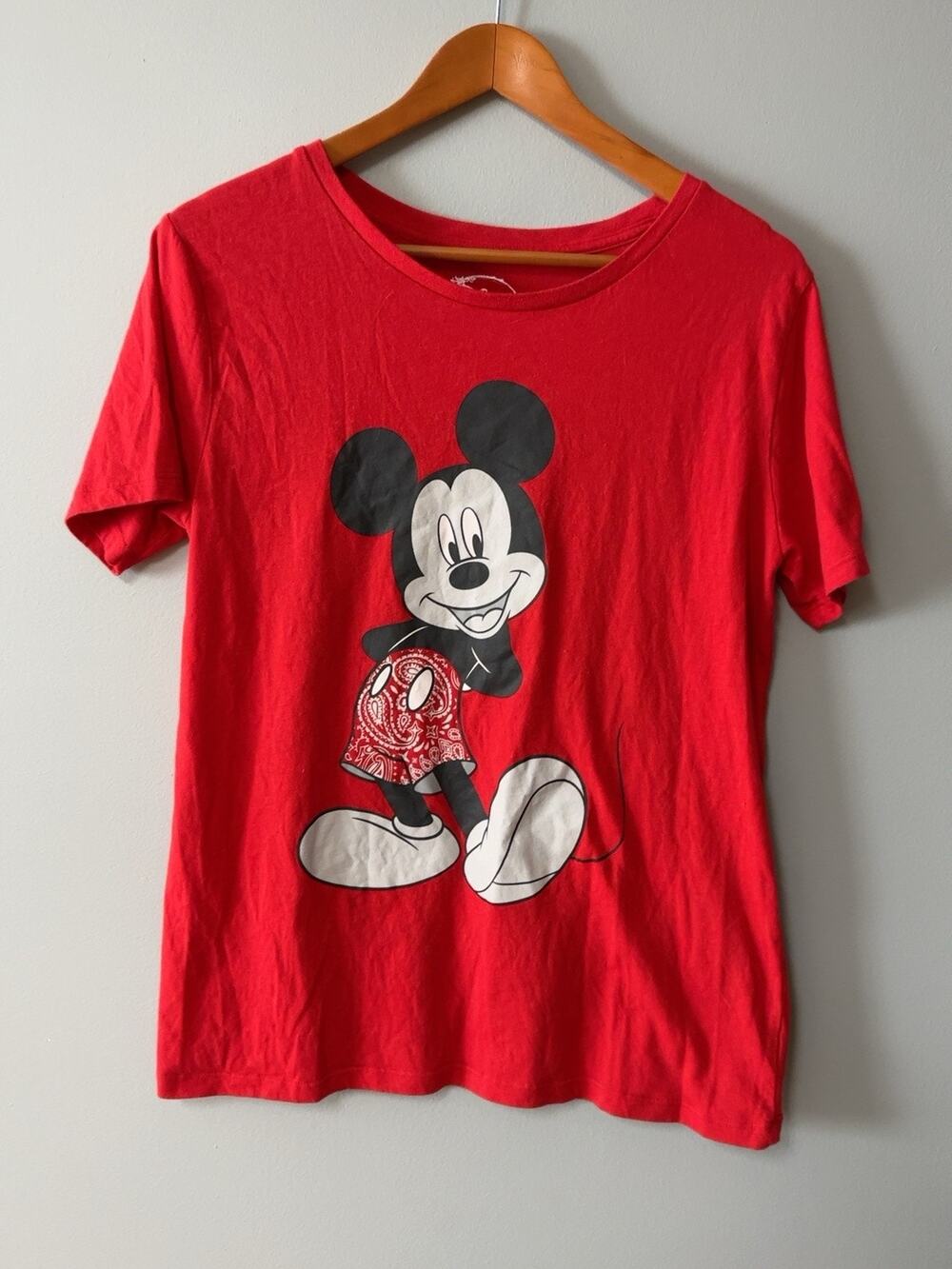 Disney Mickey Mouse T Shirt XL Red Paisley Shorts Graphic Cotton Blend Tee
